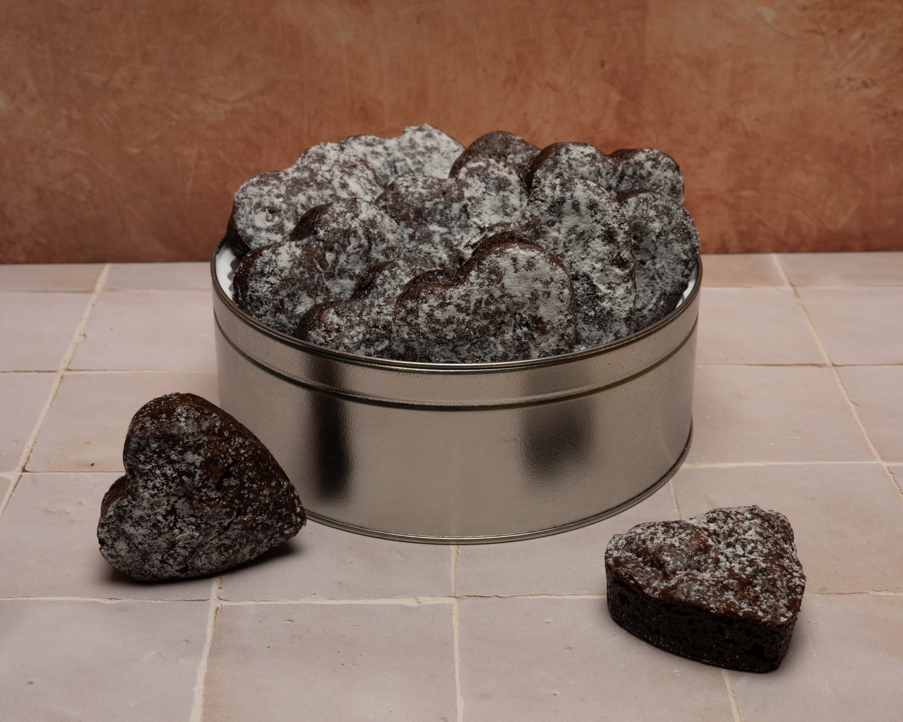 Heart Walnut Brownie Tin